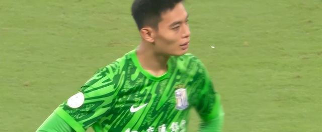 被后来居上, 上海申花做 被后来居上, 上海申花做