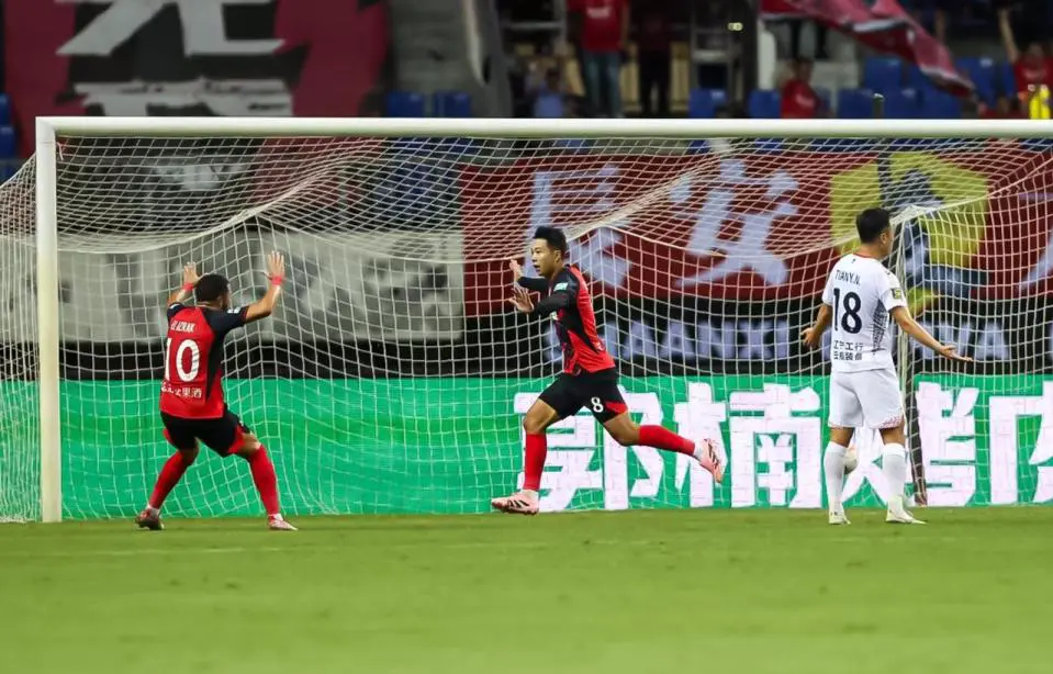 败定南戆联, 轮中甲的首